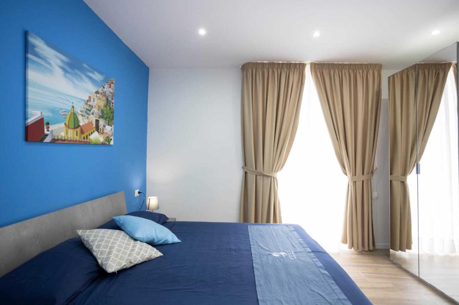 نابولي Giuly Suites & Rooms المظهر الخارجي الصورة